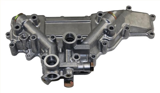 三一205挖機(jī)機(jī)油冷卻器蓋