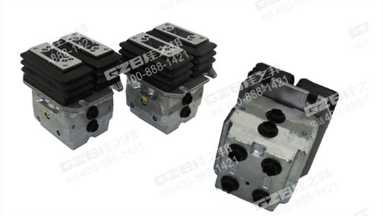 挖掘機行走腳踏閥