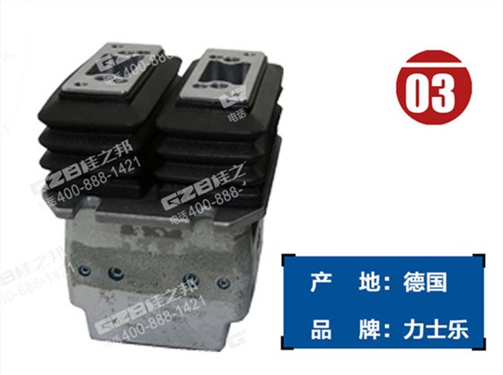 龍工65挖掘機(jī)行走腳踏閥