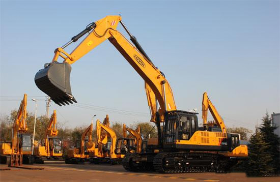 雷沃FR460E挖掘機(jī)