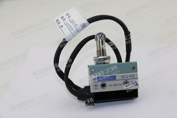 原裝龍工挖掘機(jī)配件批發(fā)，龍工挖掘機(jī)限位開(kāi)關(guān)XCJ-102(10A/250V)，龍工挖掘機(jī)配件批發(fā)供應(yīng)