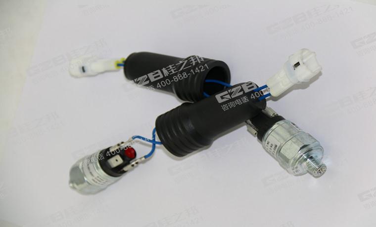 力士德挖機(jī)配件