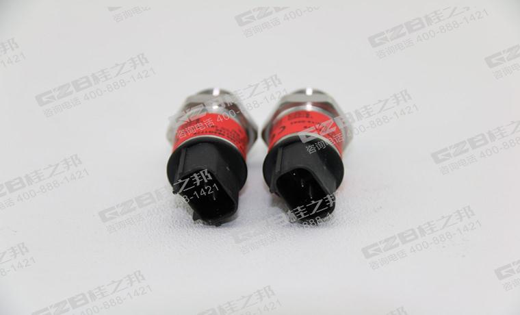 三一挖掘機(jī)壓力傳感器