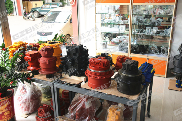 采購?fù)诰驒C配件