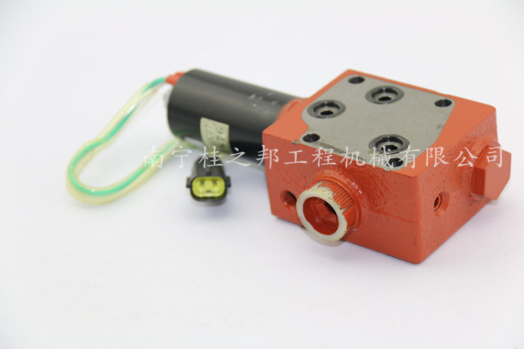 原裝川崎柳工925挖掘機比例伺服閥