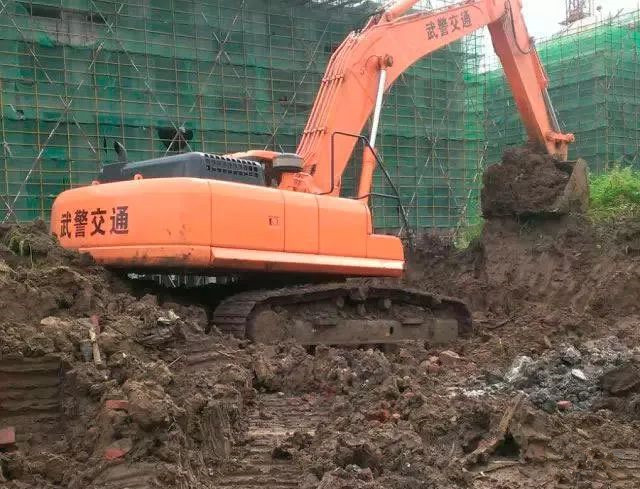 挖掘機(jī)配件