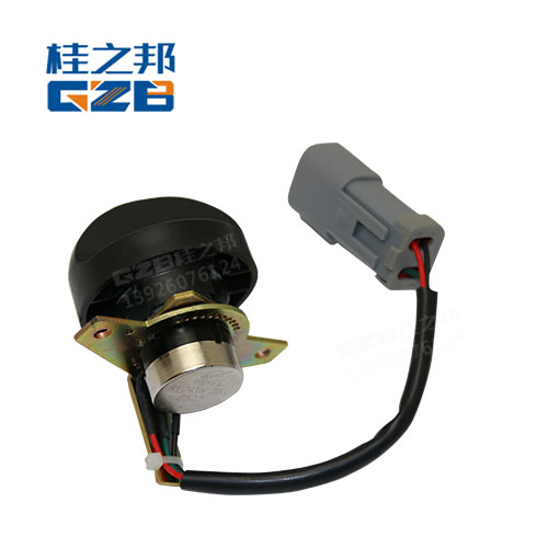 玉柴135挖機(jī)配件