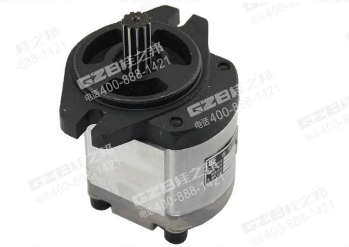 柳工220挖掘機(jī)配件