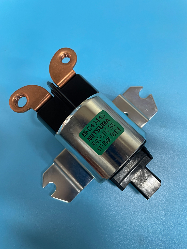 三一挖掘機(jī)繼電器